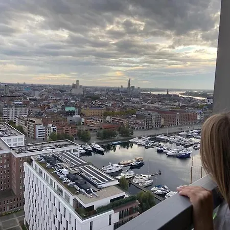 Uniek - Mooiste En Hoogste Uitzicht Op Antwerpen! - Incl Gratis Parking Apartment *